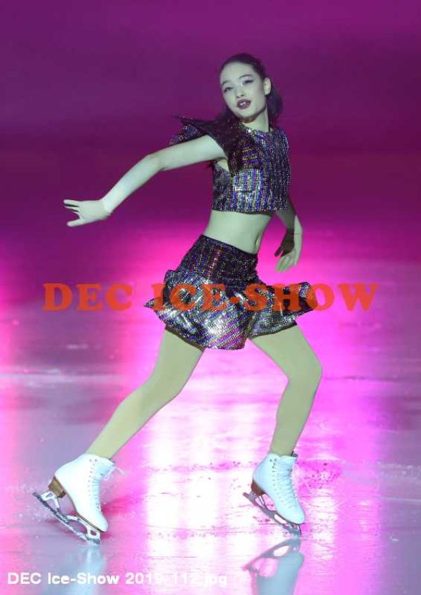 DEC Ice-Show 2019-112.jpg