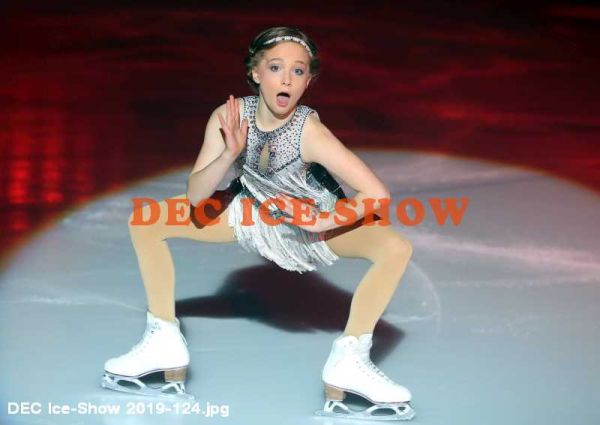 DEC Ice-Show 2019-124.jpg