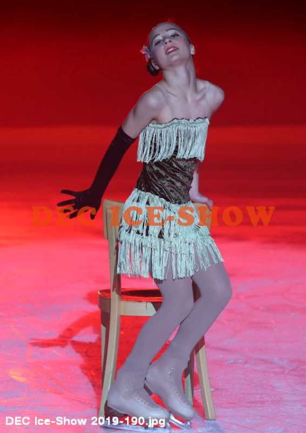 DEC Ice-Show 2019-190.jpg