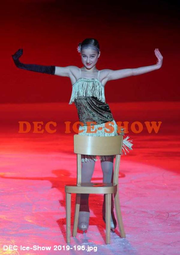 DEC Ice-Show 2019-196.jpg