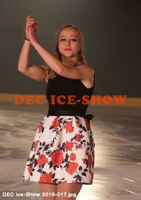 DEC Ice-Show 2019-017.jpg