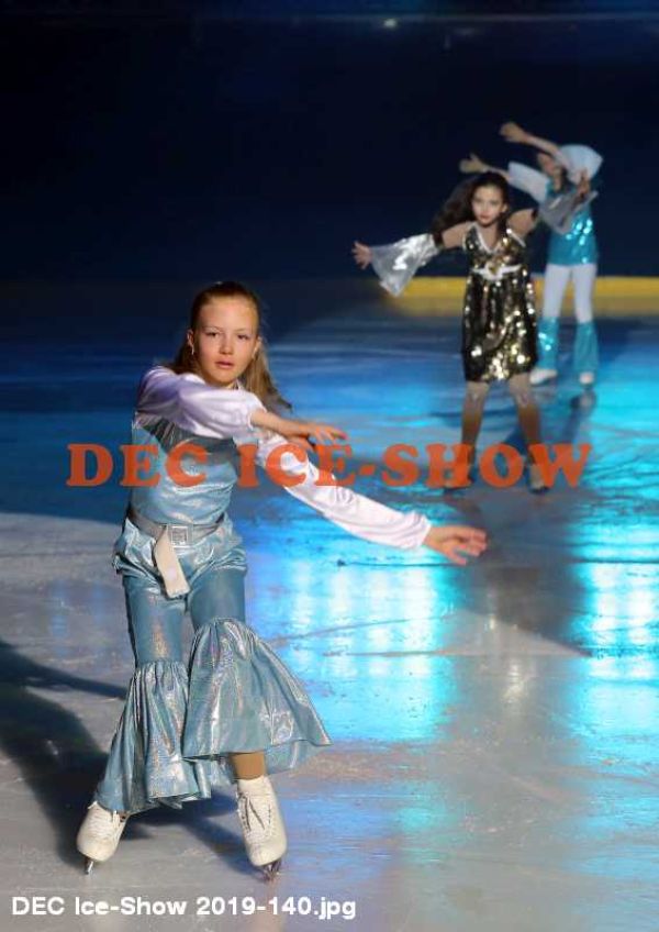 DEC Ice-Show 2019-140.jpg