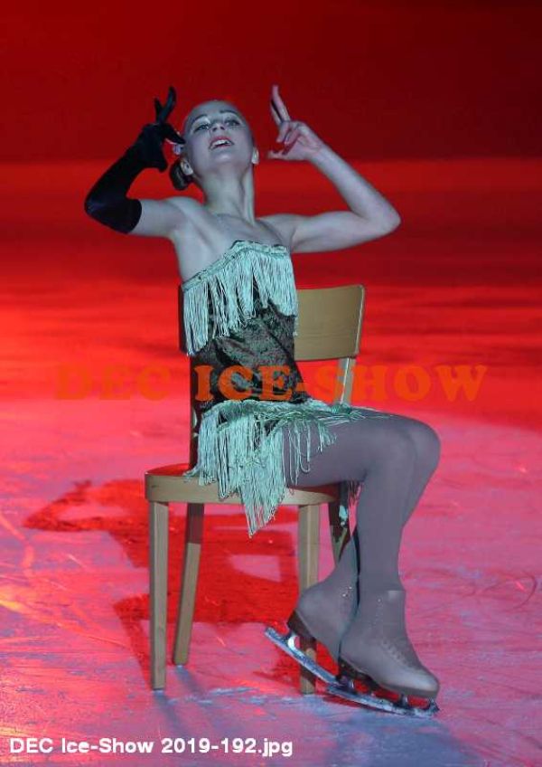 DEC Ice-Show 2019-192.jpg