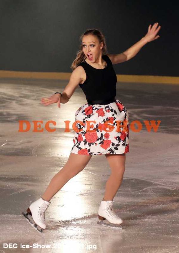 DEC Ice-Show 2019-021.jpg