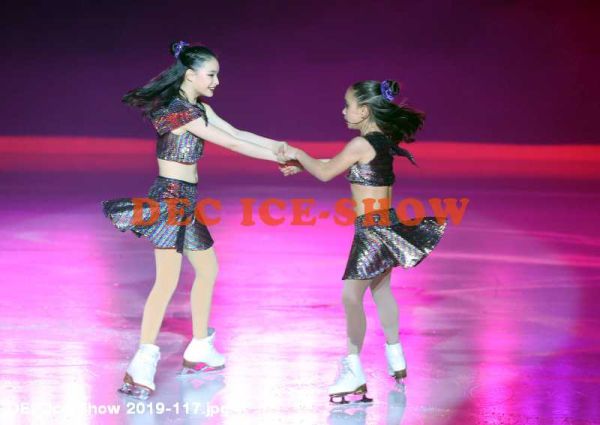 DEC Ice-Show 2019-117.jpg