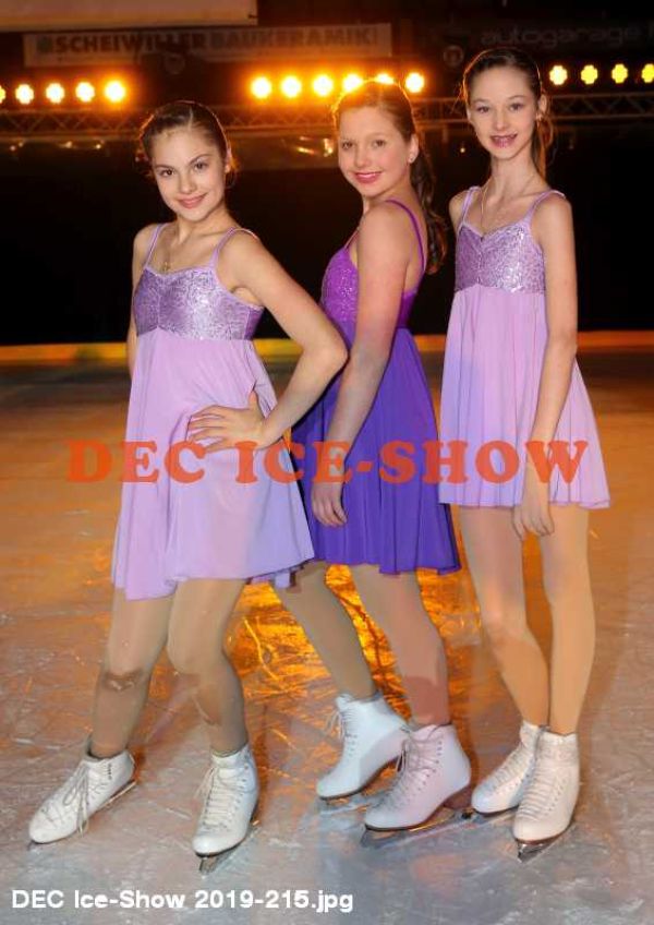 DEC Ice-Show 2019-215.jpg