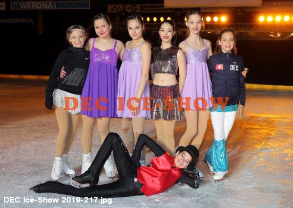 DEC Ice-Show 2019-217.jpg