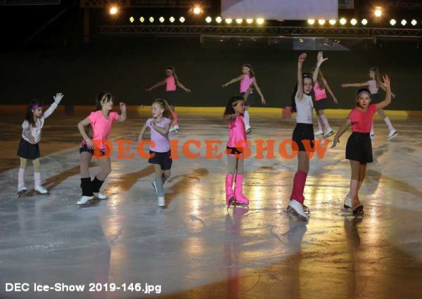 DEC Ice-Show 2019-146.jpg