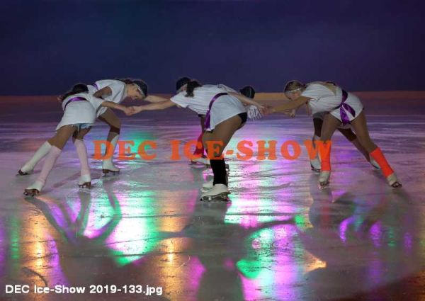 DEC Ice-Show 2019-133.jpg