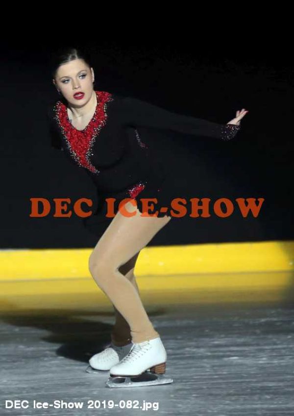 DEC Ice-Show 2019-082.jpg