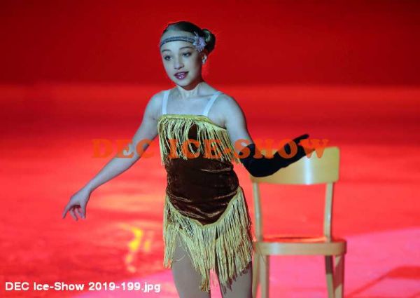 DEC Ice-Show 2019-199.jpg