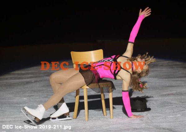 DEC Ice-Show 2019-211.jpg